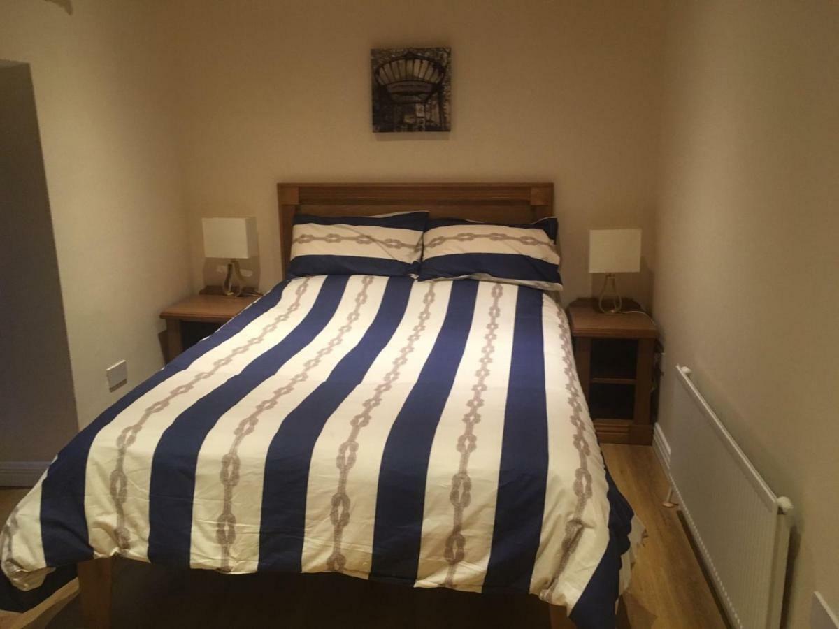 Nanny Quinn'S Apartment Killucan المظهر الخارجي الصورة